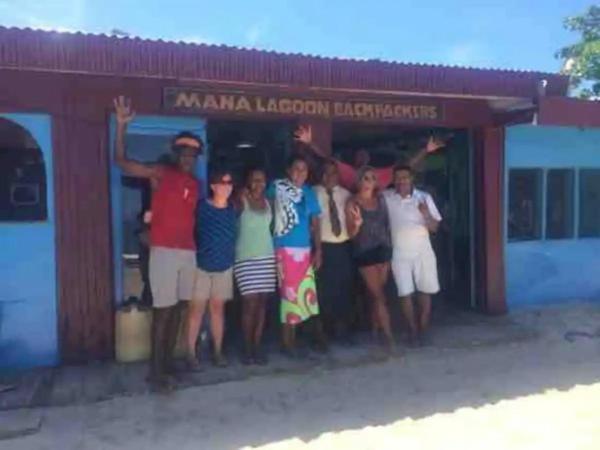 Mana Lagoon Backpackers Vila Exterior foto
