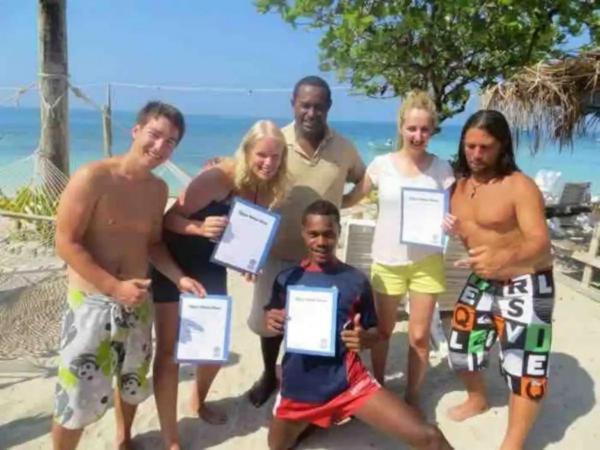Mana Lagoon Backpackers Vila Exterior foto